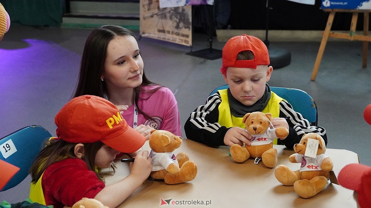 Finał akcji Misie z mmiłością w hali im. Arkadiusza Gołasia w Ostrołęce [13.03.2025] - zdjęcie #29 - eOstroleka.pl