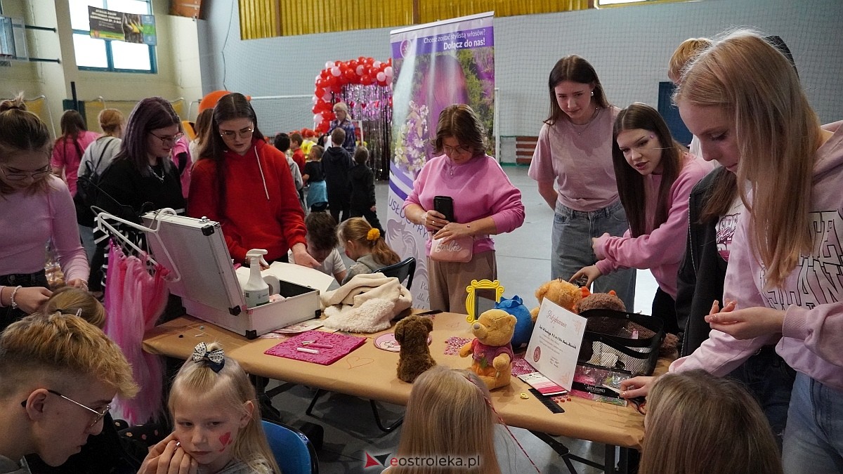 Finał akcji Misie z mmiłością w hali im. Arkadiusza Gołasia w Ostrołęce [13.03.2025] - zdjęcie #13 - eOstroleka.pl