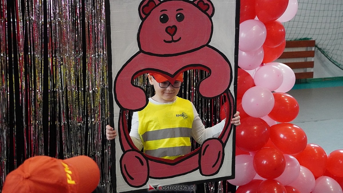 Finał akcji Misie z mmiłością w hali im. Arkadiusza Gołasia w Ostrołęce [13.03.2025] - zdjęcie #6 - eOstroleka.pl