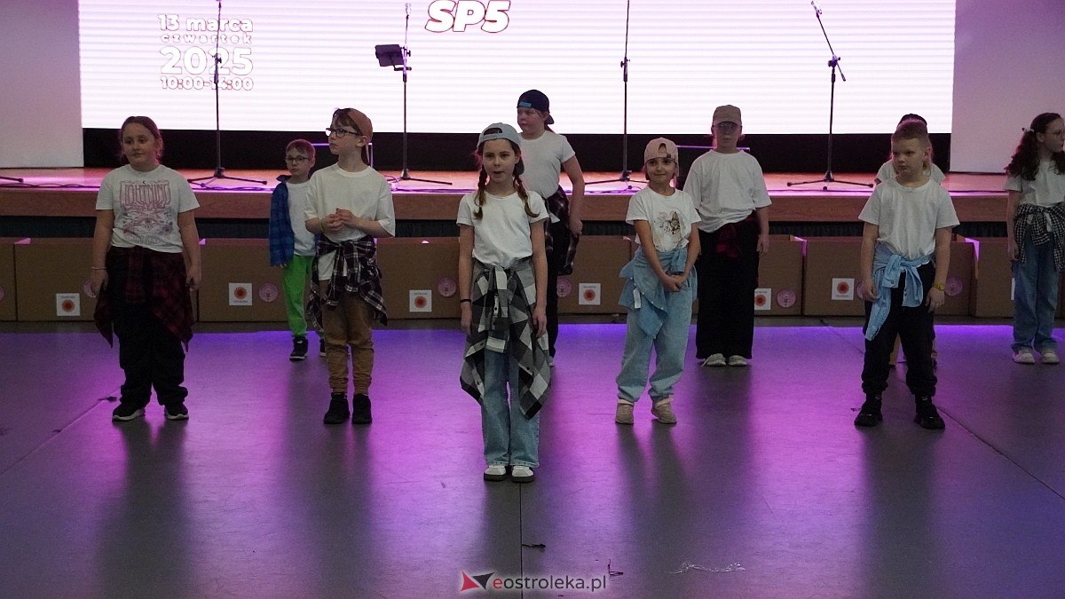 Finał akcji Misie z mmiłością w hali im. Arkadiusza Gołasia w Ostrołęce [13.03.2025] - zdjęcie #4 - eOstroleka.pl