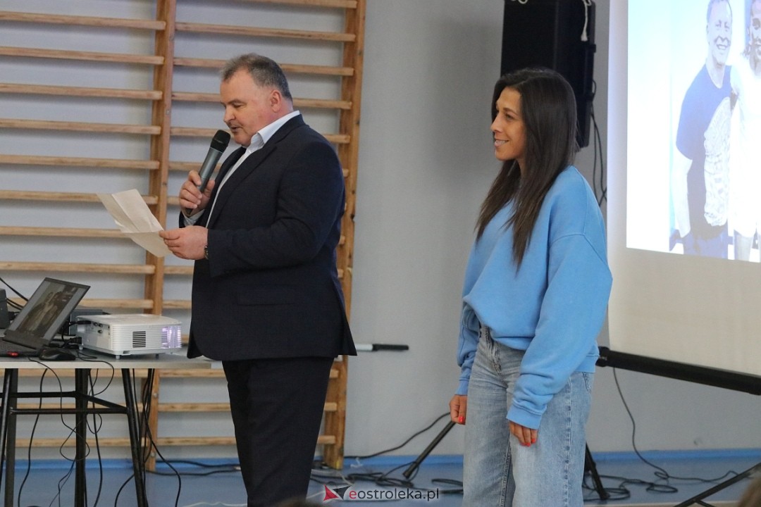 Spotkanie z Joanną Jędrzejczyk w SP nr 1 [13.03.2025] - zdjęcie #52 - eOstroleka.pl