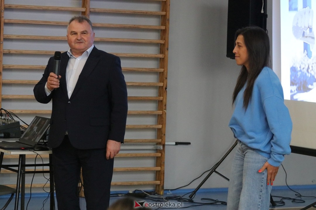 Spotkanie z Joanną Jędrzejczyk w SP nr 1 [13.03.2025] - zdjęcie #50 - eOstroleka.pl