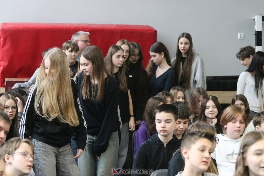 Spotkanie z Joanną Jędrzejczyk w SP nr 1 [13.03.2025] - zdjęcie #46 - eOstroleka.pl