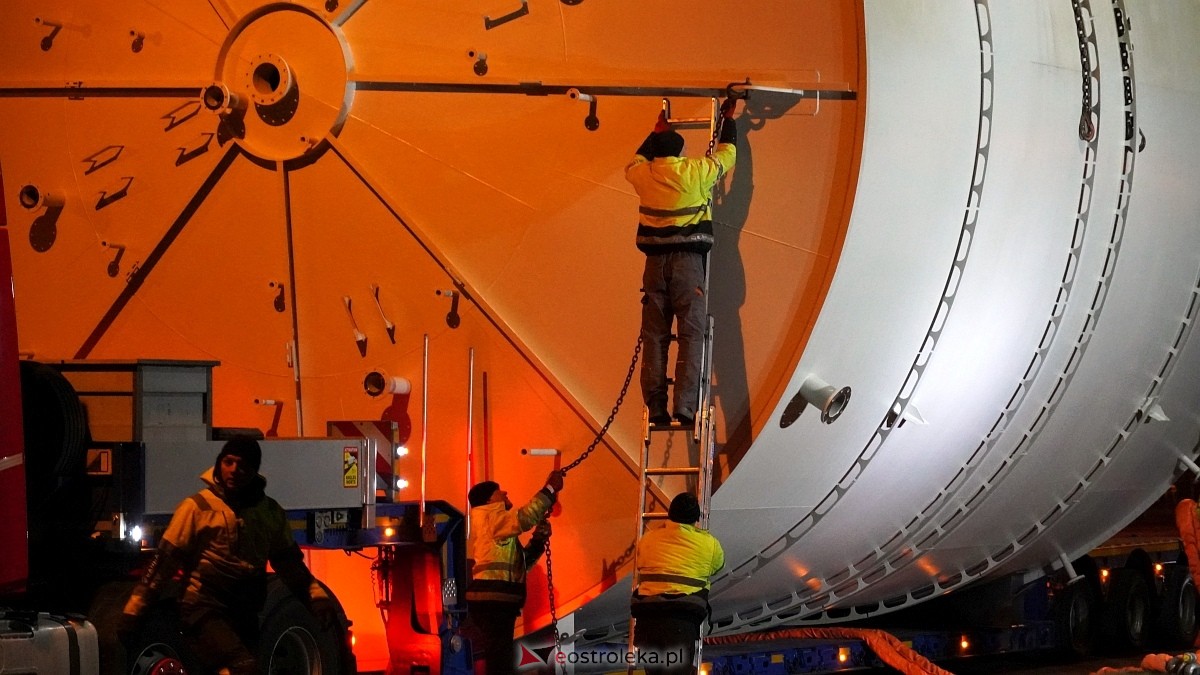 Transport gabarytowy z firmy Hydroinstal do CCGT [14.03.2025] - zdjęcie #12 - eOstroleka.pl