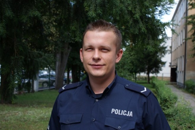 Konkurs na najpopularniejszego dzielnicowego roku 2011 - zdjęcie #7 - eOstroleka.pl