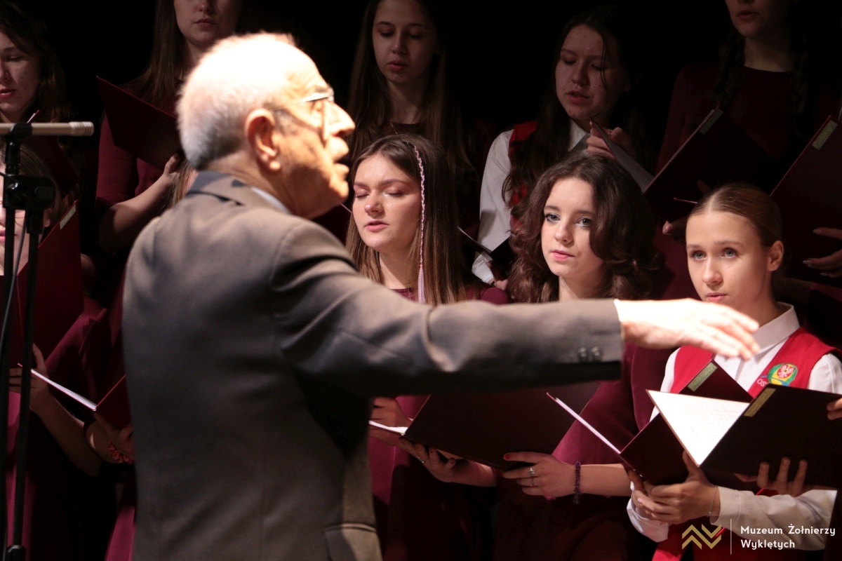 Gala z okazji 35-lecia ŚZŻAK w Muzeum Żołnierzy Wyklętych [14.03.2025] - zdjęcie #22 - eOstroleka.pl