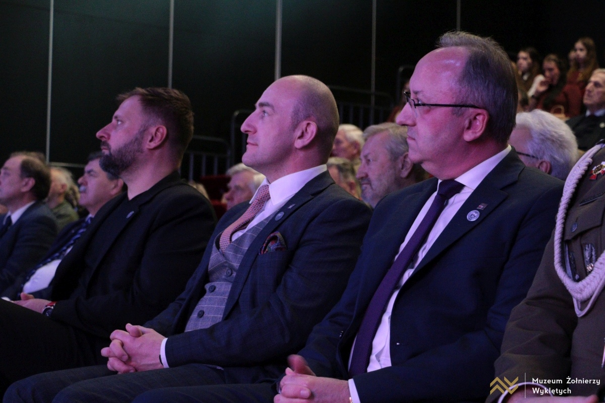 Gala z okazji 35-lecia ŚZŻAK w Muzeum Żołnierzy Wyklętych [14.03.2025] - zdjęcie #35 - eOstroleka.pl