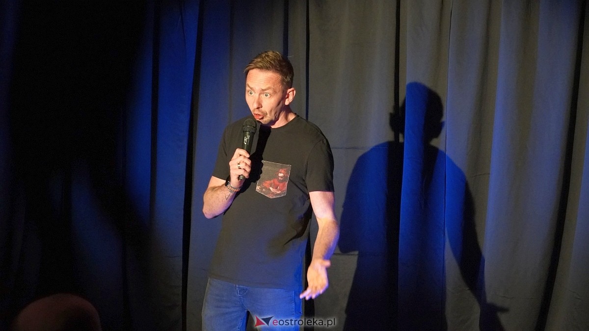 Występ Michała Pałubskiego w Ostrołęce [16.03.2025] - zdjęcie #18 - eOstroleka.pl