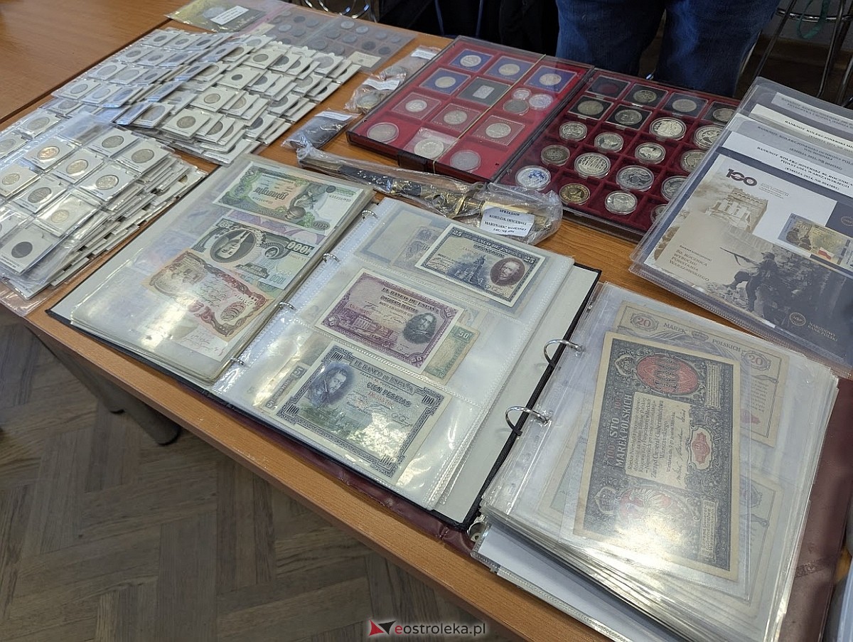 Giełda kolekcjonerska w Klubie Lokator [16.03.2025] - zdjęcie #34 - eOstroleka.pl