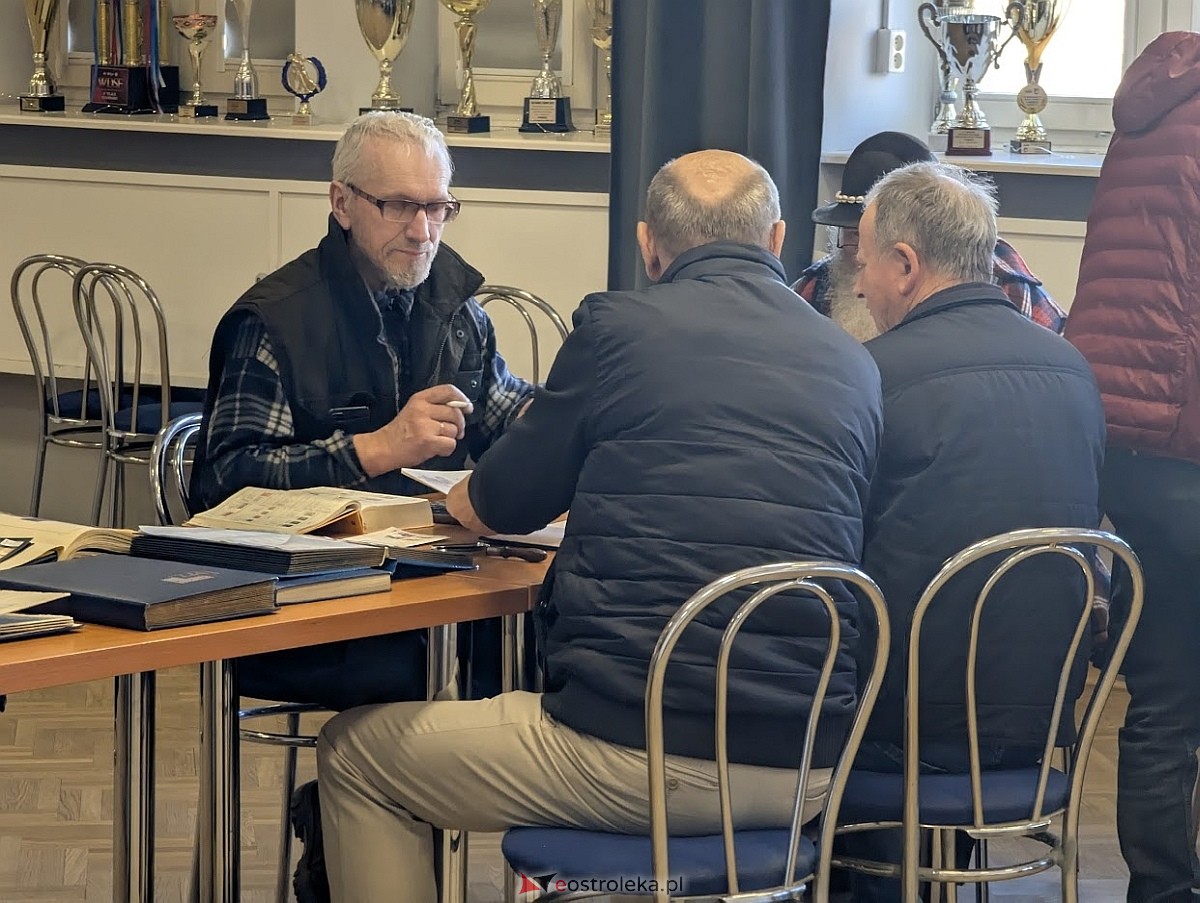 Giełda kolekcjonerska w Klubie Lokator [16.03.2025] - zdjęcie #2 - eOstroleka.pl