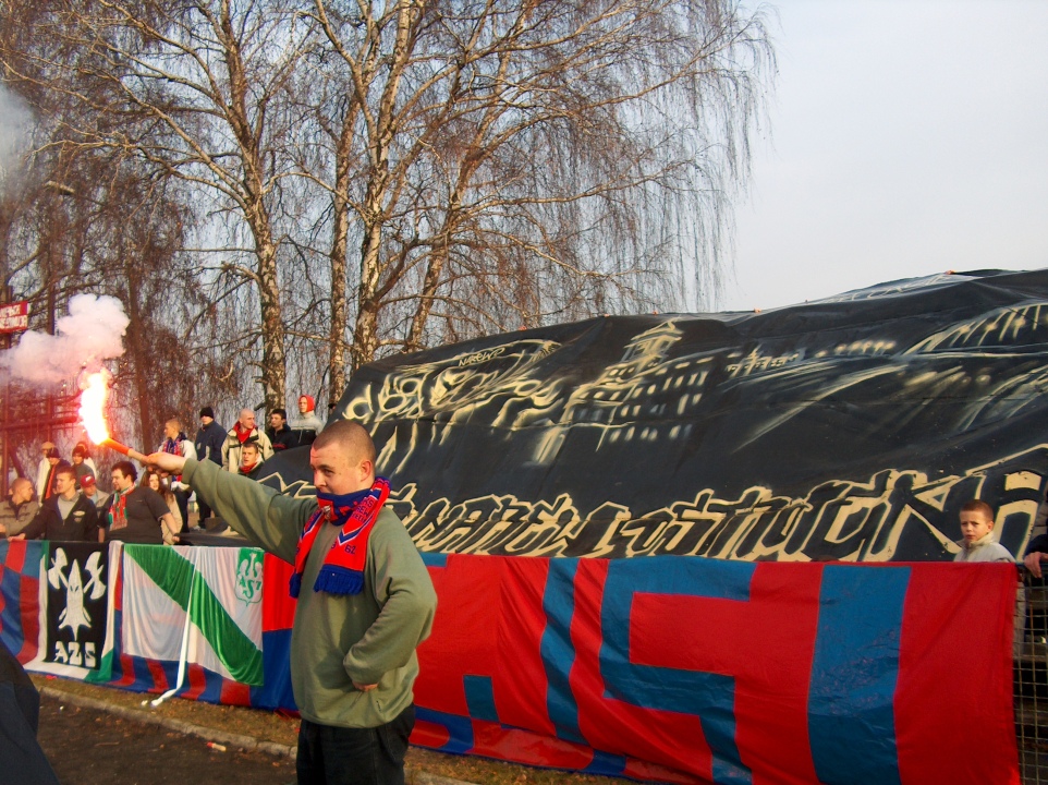 Narew Ostrołęka - Ursus Warszawa [22.11.2003] - zdjęcie #3 - eOstroleka.pl