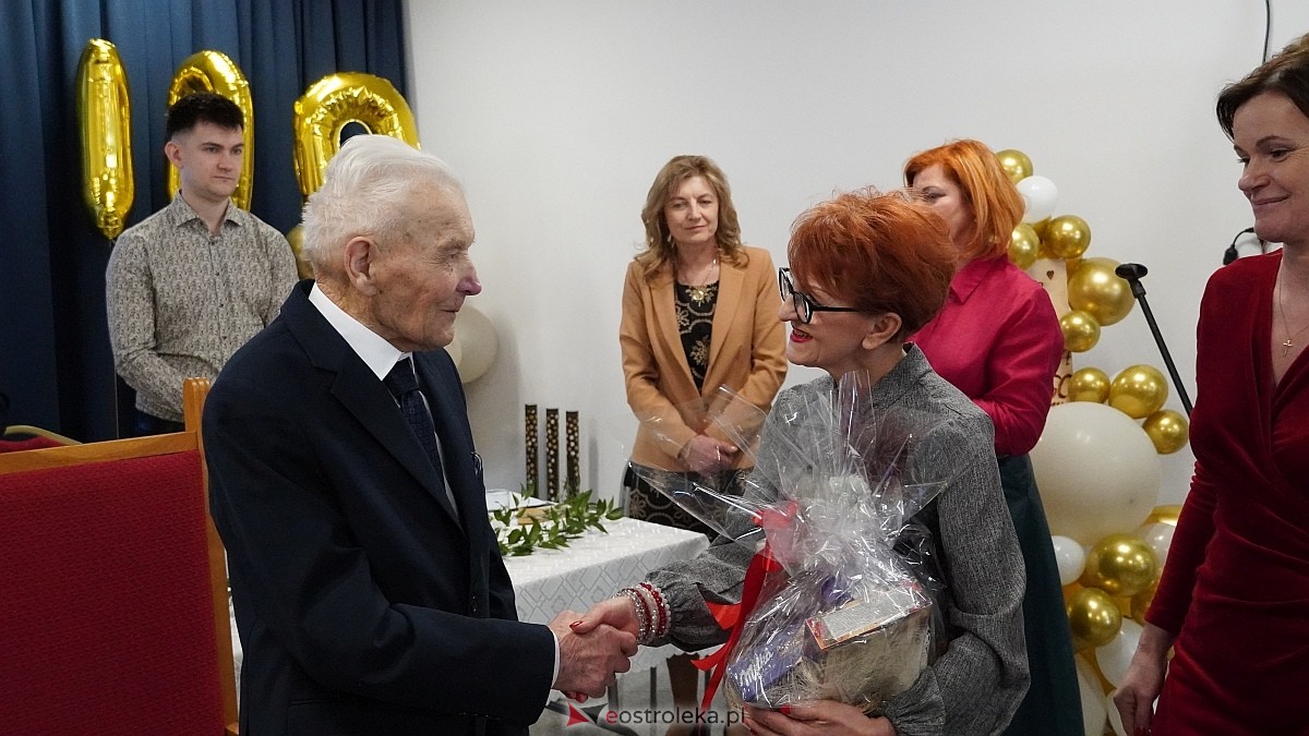 100-ne urodziny Wacława Żebrowskiego z gminy Olszewo-Borki [17.03.2025] - zdjęcie #11 - eOstroleka.pl