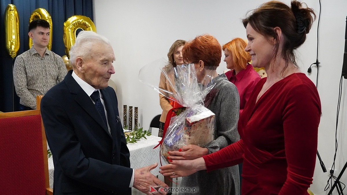 100-ne urodziny Wacława Żebrowskiego z gminy Olszewo-Borki [17.03.2025] - zdjęcie #10 - eOstroleka.pl