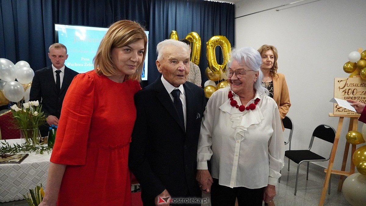 100-ne urodziny Wacława Żebrowskiego z gminy Olszewo-Borki [17.03.2025] - zdjęcie #8 - eOstroleka.pl