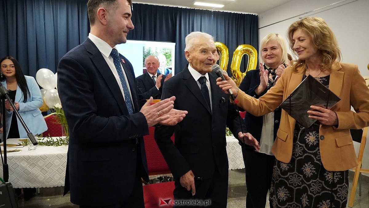 100-ne urodziny Wacława Żebrowskiego z gminy Olszewo-Borki [17.03.2025] - zdjęcie #7 - eOstroleka.pl