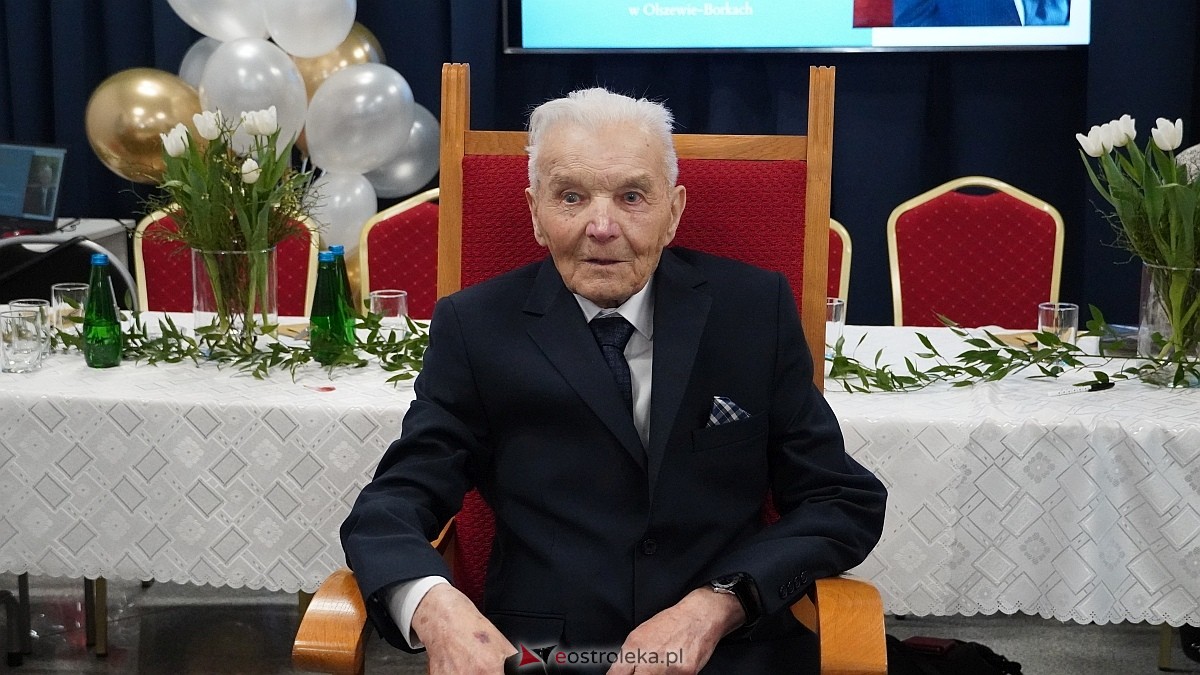 100-ne urodziny Wacława Żebrowskiego z gminy Olszewo-Borki [17.03.2025] - zdjęcie #2 - eOstroleka.pl