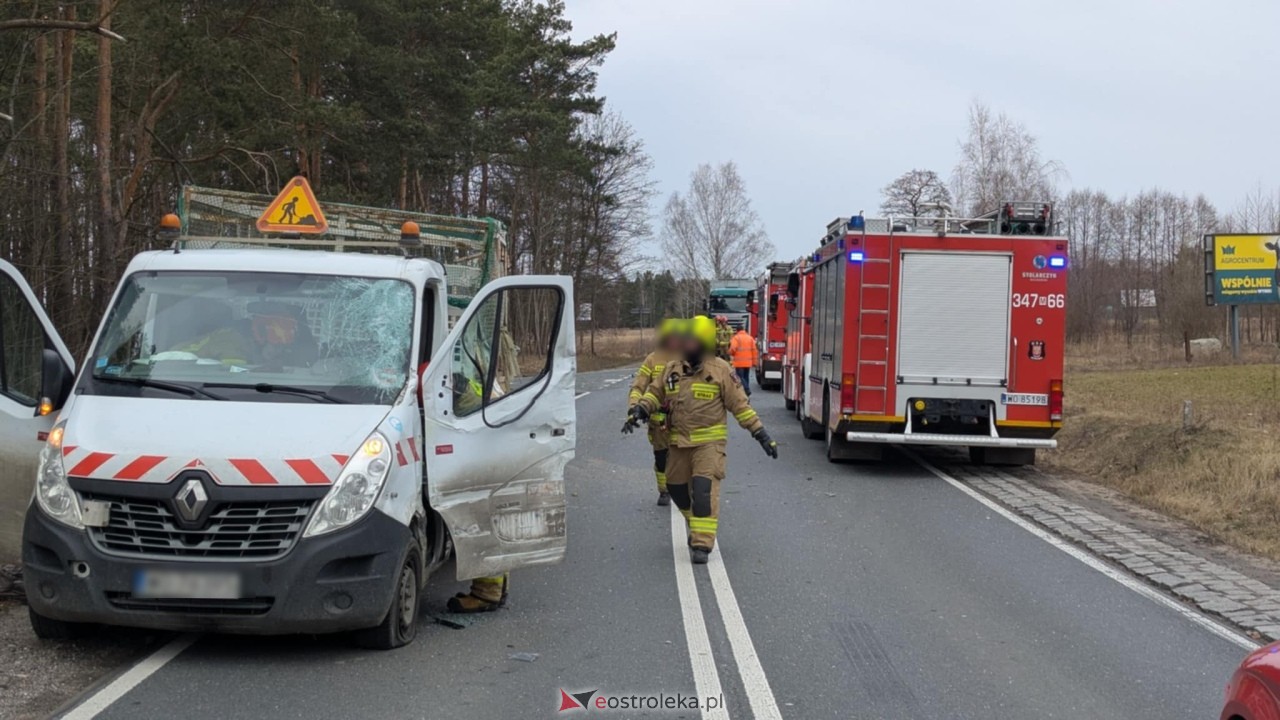 Wypadek w Zabrodziu [18.03.2025] - zdjęcie #31 - eOstroleka.pl