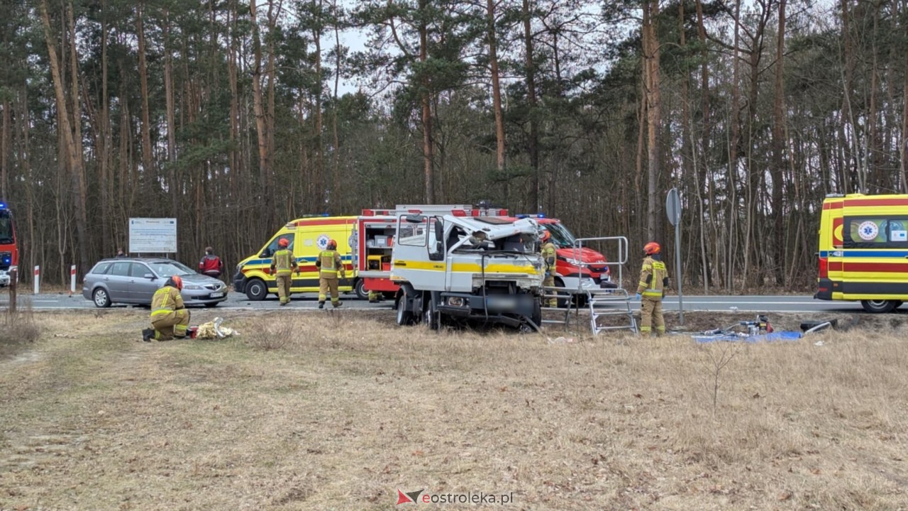 Wypadek w Zabrodziu [18.03.2025] - zdjęcie #28 - eOstroleka.pl