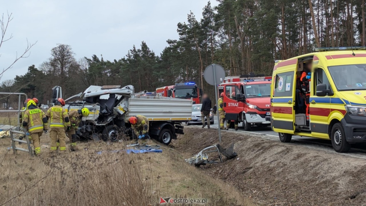 Wypadek w Zabrodziu [18.03.2025] - zdjęcie #22 - eOstroleka.pl