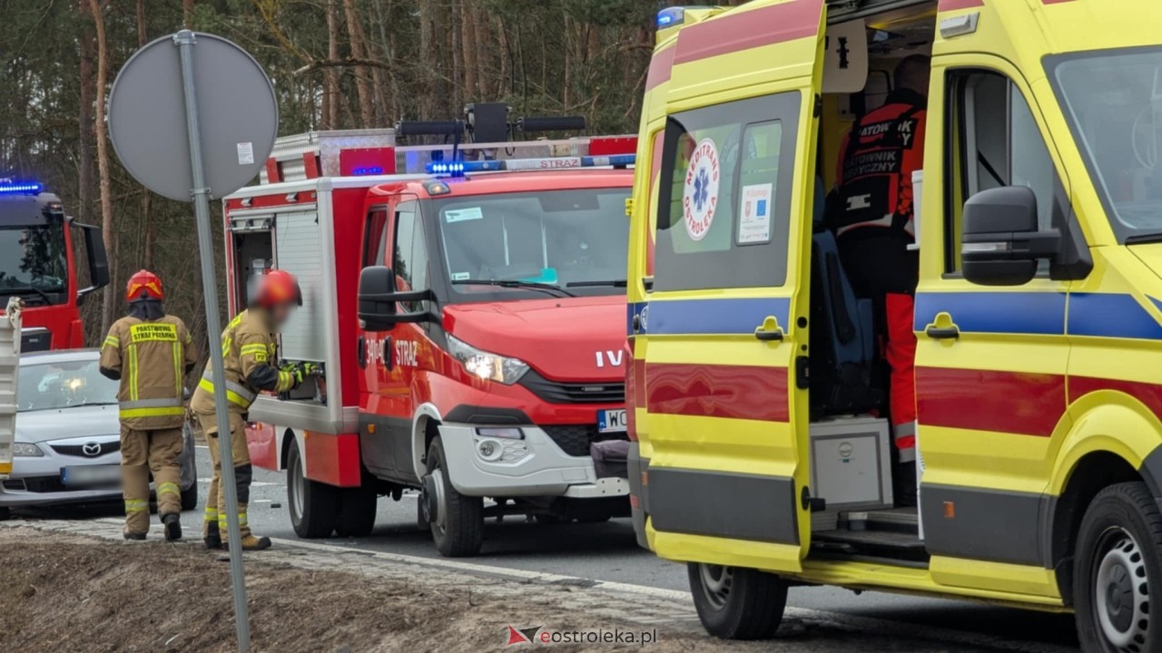 Wypadek w Zabrodziu [18.03.2025] - zdjęcie #20 - eOstroleka.pl