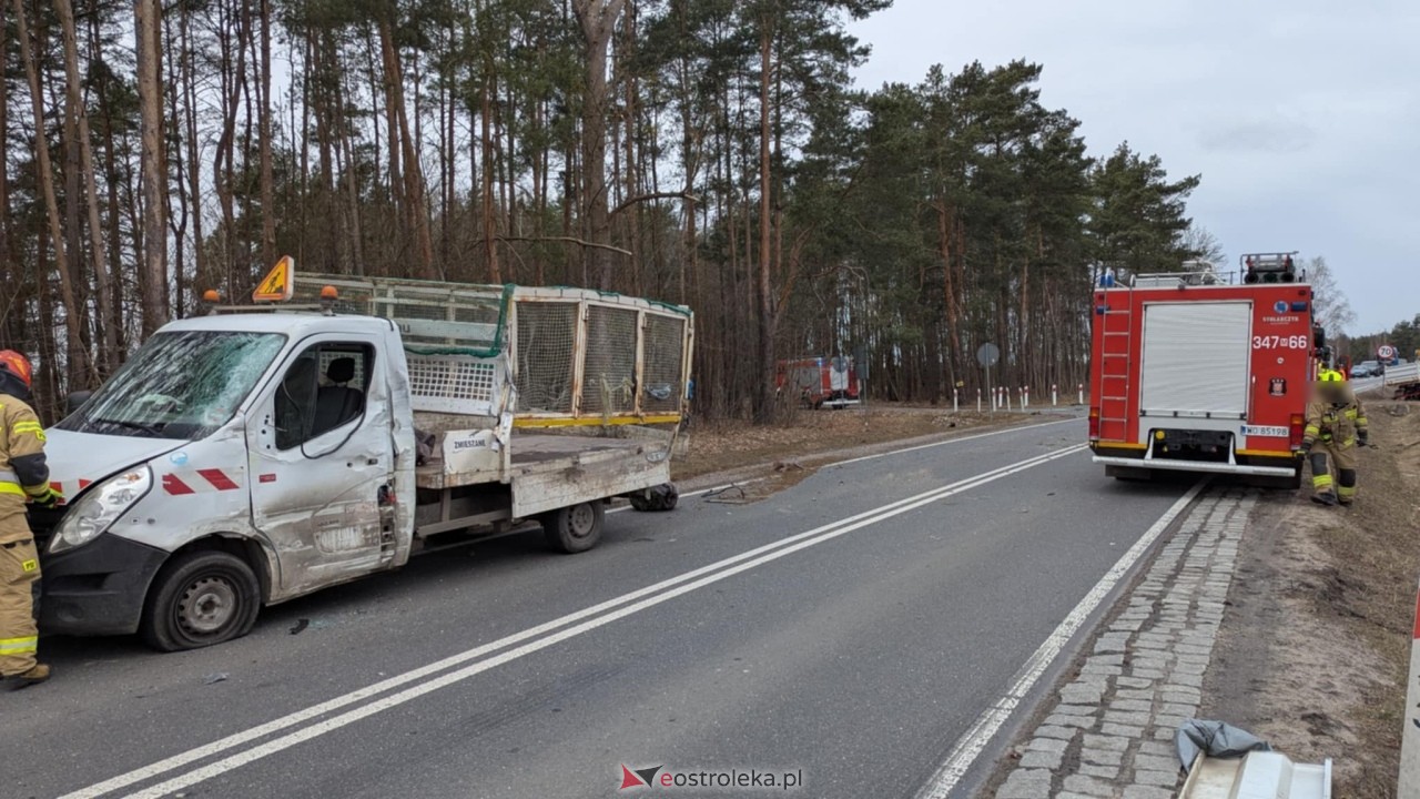Wypadek w Zabrodziu [18.03.2025] - zdjęcie #12 - eOstroleka.pl