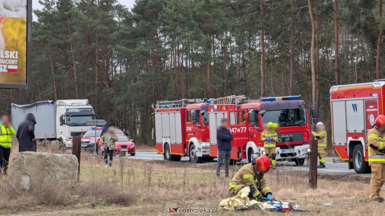 Wypadek w Zabrodziu [18.03.2025] - zdjęcie #11 - eOstroleka.pl