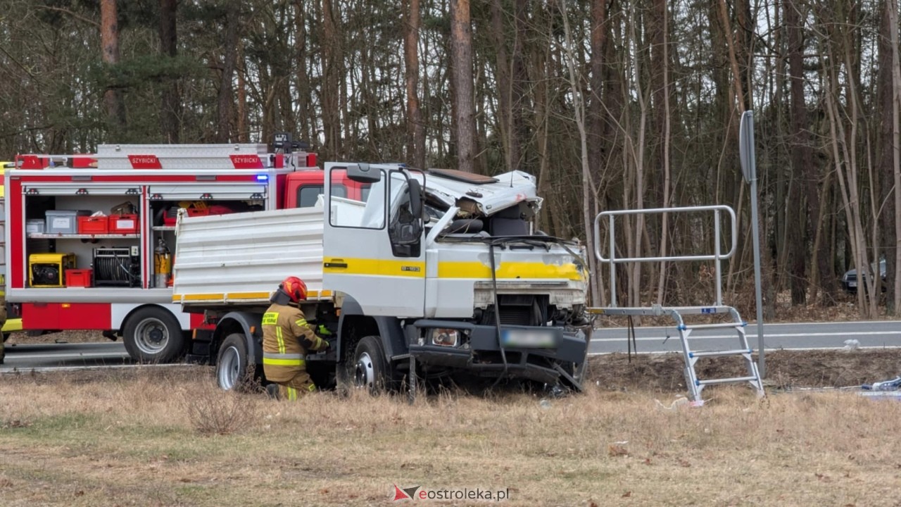 Wypadek w Zabrodziu [18.03.2025] - zdjęcie #36 - eOstroleka.pl