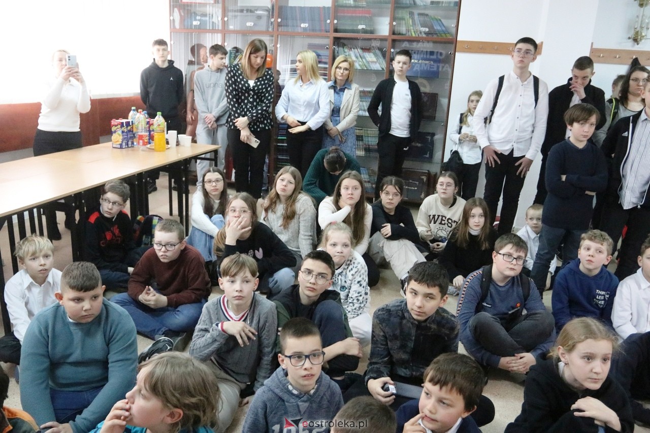 Mała Olimpiada Matematyczna w Zespole Szkół SIGiE [18.03.2025] - zdjęcie #45 - eOstroleka.pl