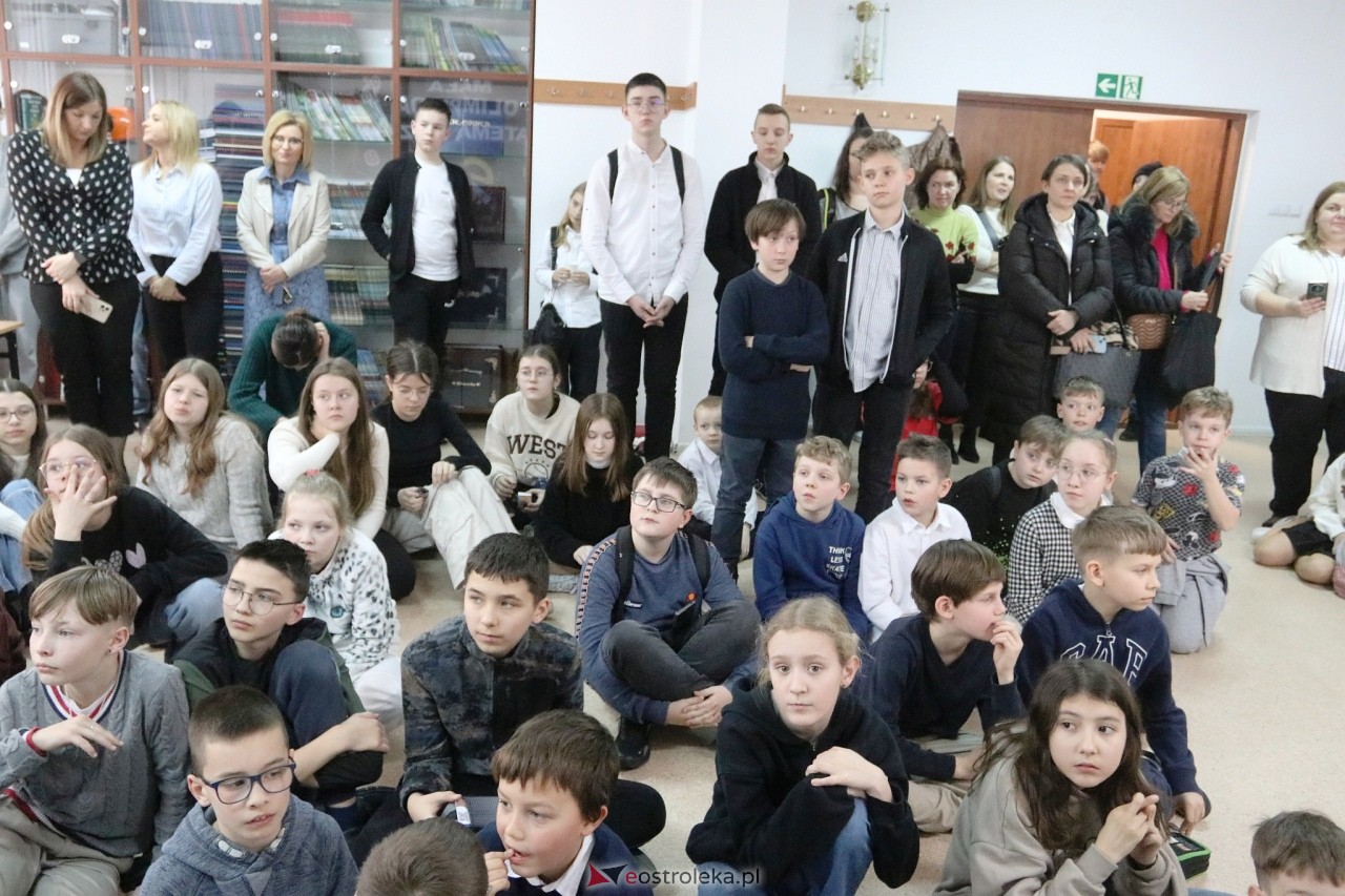 Mała Olimpiada Matematyczna w Zespole Szkół SIGiE [18.03.2025] - zdjęcie #44 - eOstroleka.pl