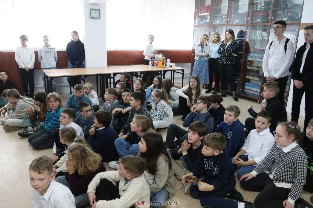 Mała Olimpiada Matematyczna w Zespole Szkół SIGiE [18.03.2025] - zdjęcie #21 - eOstroleka.pl