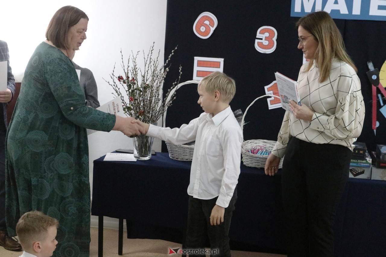 Mała Olimpiada Matematyczna w Zespole Szkół SIGiE [18.03.2025] - zdjęcie #11 - eOstroleka.pl