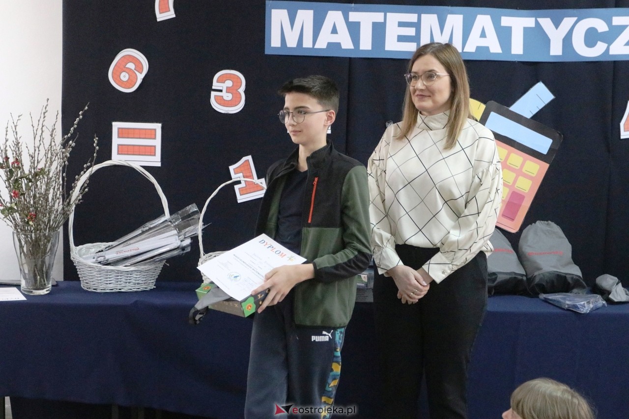 Mała Olimpiada Matematyczna w Zespole Szkół SIGiE [18.03.2025] - zdjęcie #7 - eOstroleka.pl