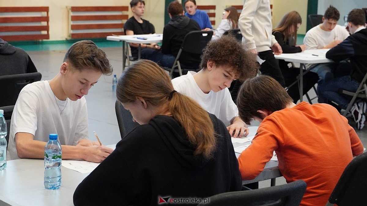 Pocisk 2025 w II LO w Ostrołęce [19.03.2025] - zdjęcie #19 - eOstroleka.pl