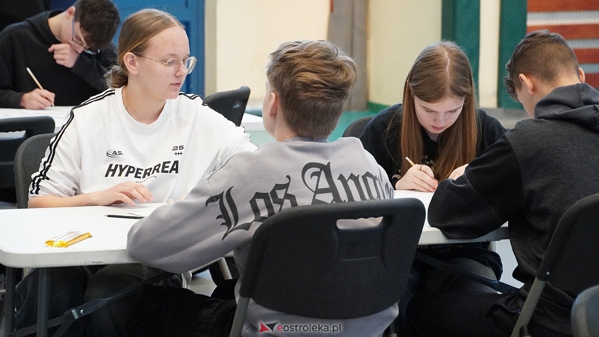 Pocisk 2025 w II LO w Ostrołęce [19.03.2025] - zdjęcie #18 - eOstroleka.pl