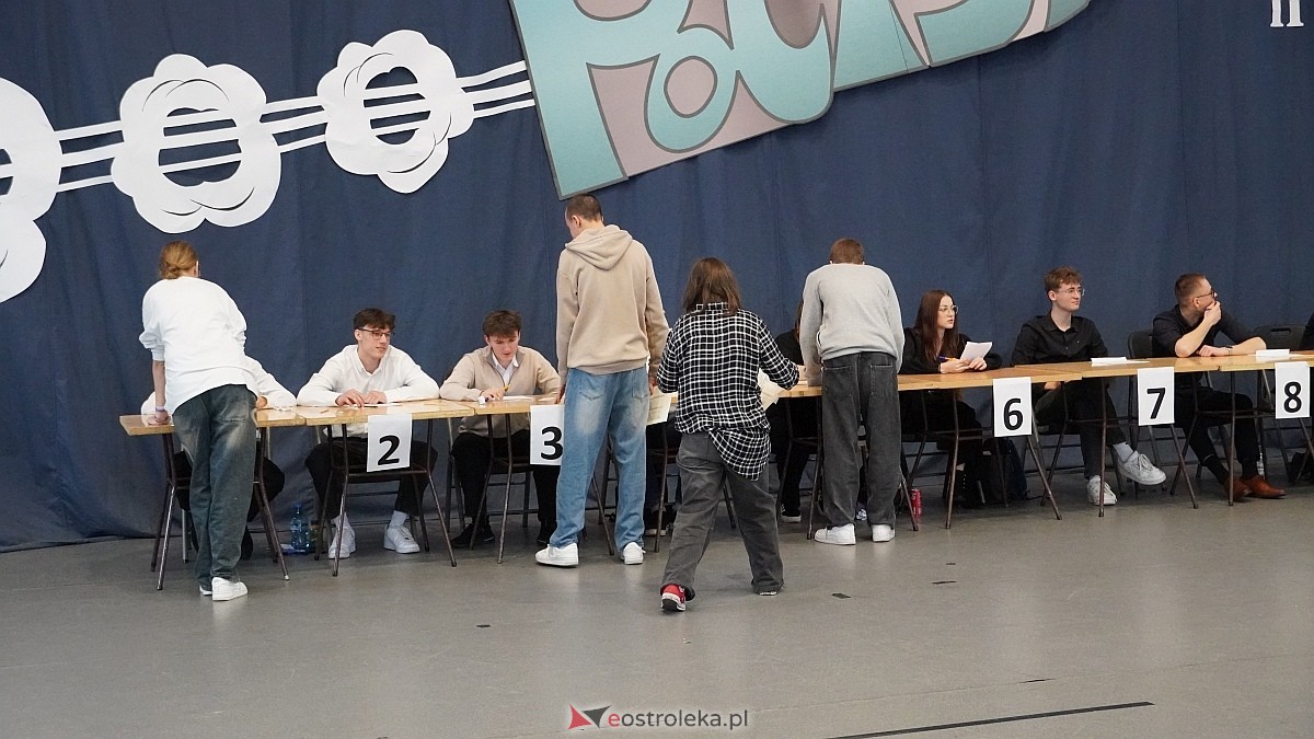 Pocisk 2025 w II LO w Ostrołęce [19.03.2025] - zdjęcie #14 - eOstroleka.pl