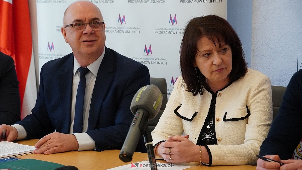 Podpisanie umowy na rozbudowę ścieżki rowerowej wokół Jeziora Krusko [20.03.2025] - zdjęcie #15 - eOstroleka.pl