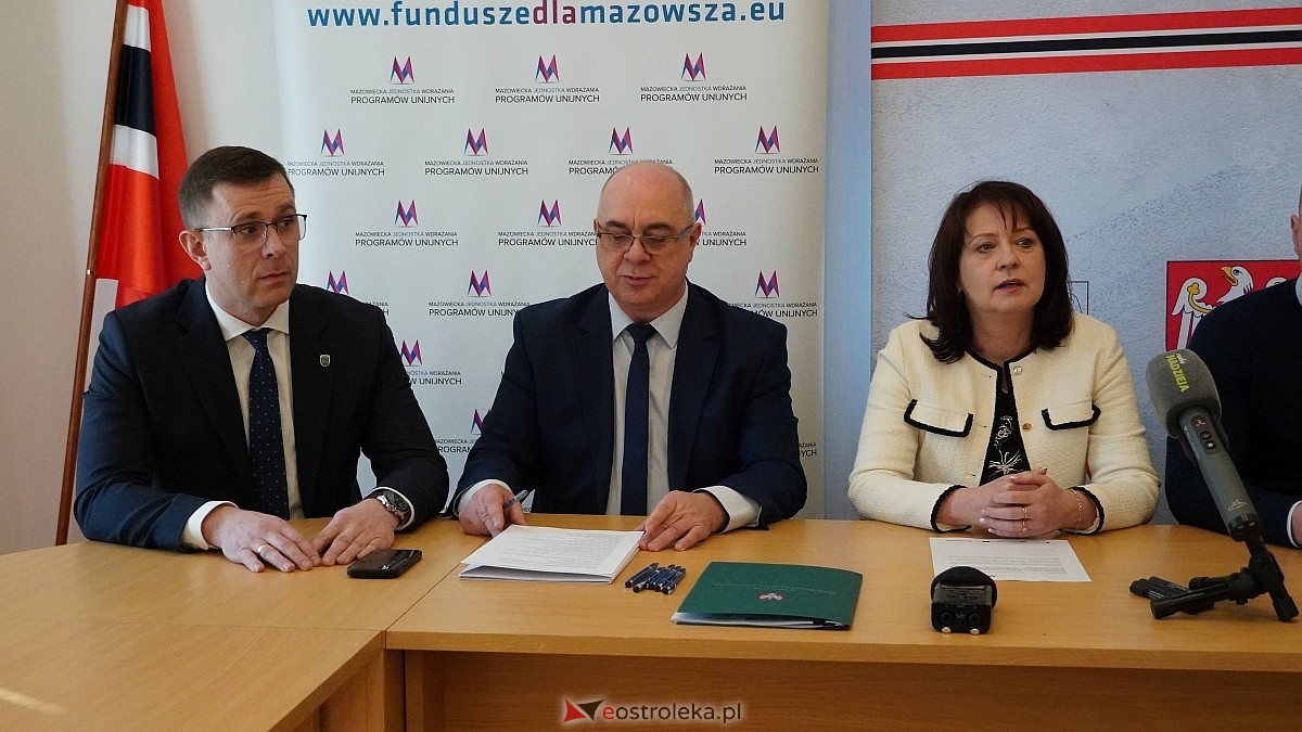 Podpisanie umowy na rozbudowę ścieżki rowerowej wokół Jeziora Krusko [20.03.2025] - zdjęcie #13 - eOstroleka.pl