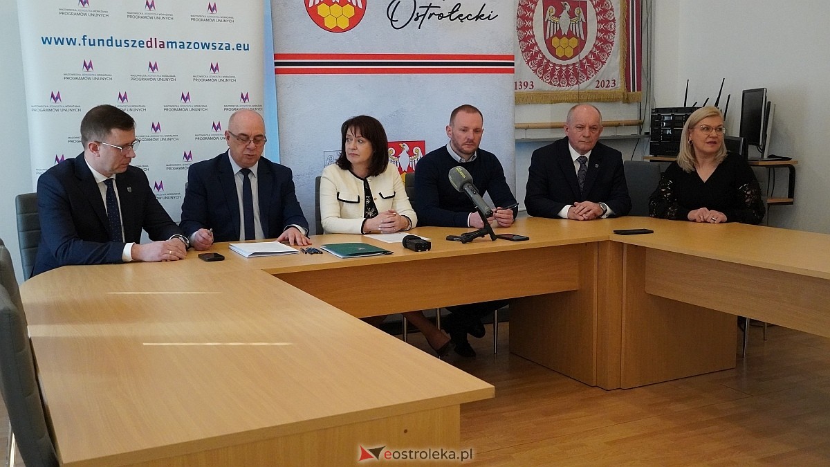 Podpisanie umowy na rozbudowę ścieżki rowerowej wokół Jeziora Krusko [20.03.2025] - zdjęcie #10 - eOstroleka.pl