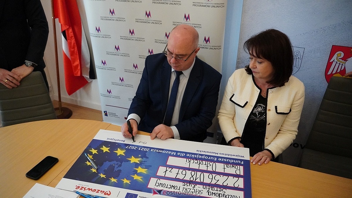 Podpisanie umowy na rozbudowę ścieżki rowerowej wokół Jeziora Krusko [20.03.2025] - zdjęcie #5 - eOstroleka.pl