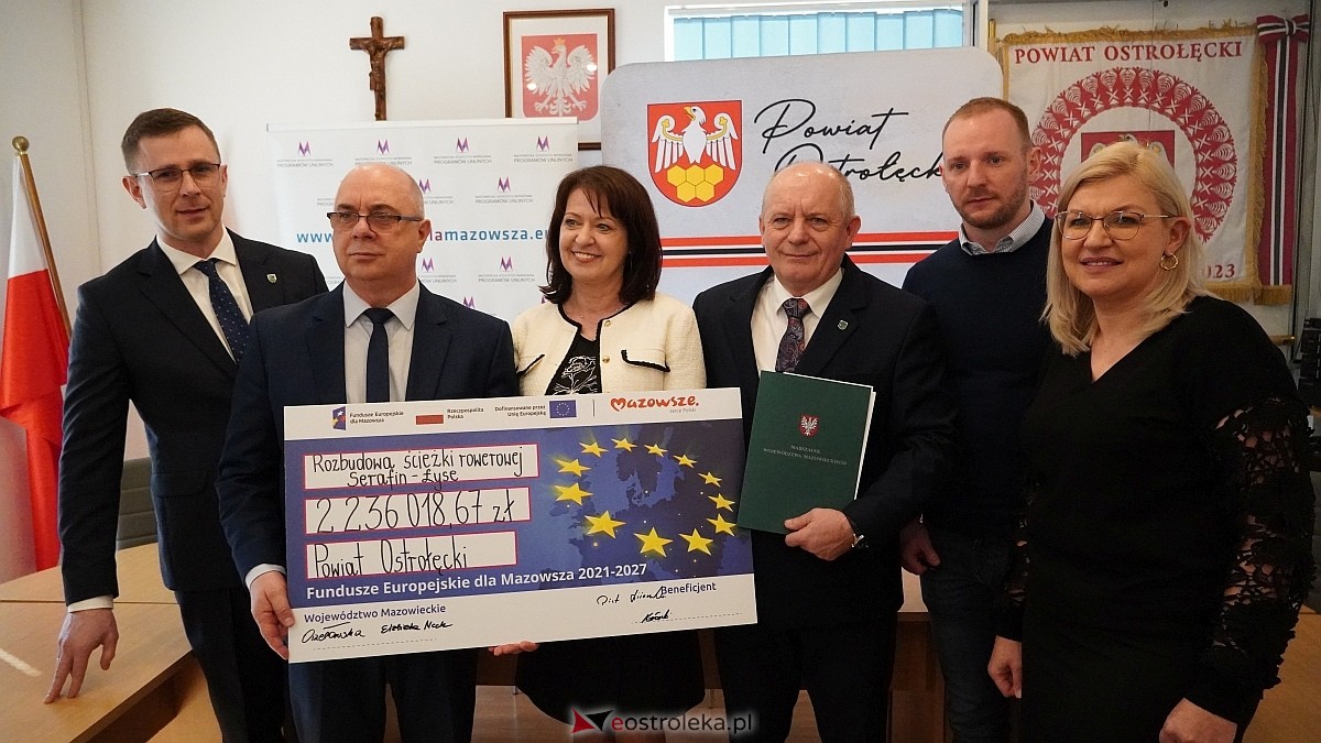 Podpisanie umowy na rozbudowę ścieżki rowerowej wokół Jeziora Krusko [20.03.2025] - zdjęcie #1 - eOstroleka.pl