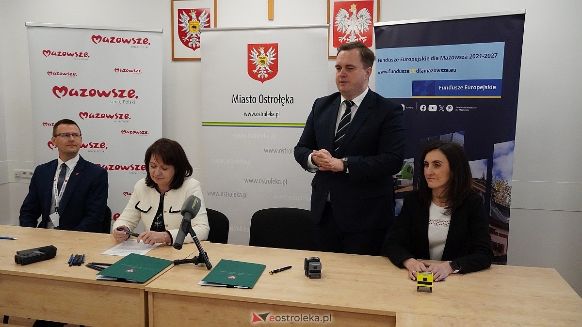 Podpisanie umowy na dofinansowanie modernizacji ostrołęckich szkół [20.03.2025] - zdjęcie #11 - eOstroleka.pl