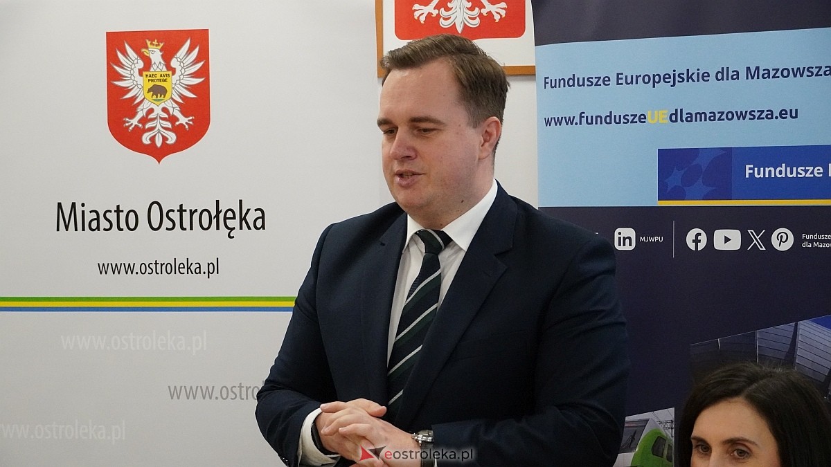 Podpisanie umowy na dofinansowanie modernizacji ostrołęckich szkół [20.03.2025] - zdjęcie #10 - eOstroleka.pl
