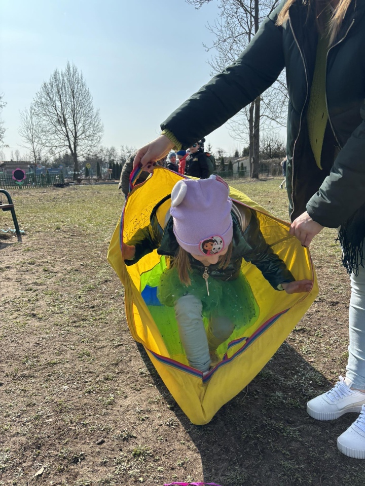 Przywitanie wiosny w Przedszkolu Miejskim nr 5 w Ostrołęce [21.03.2025] - zdjęcie #31 - eOstroleka.pl