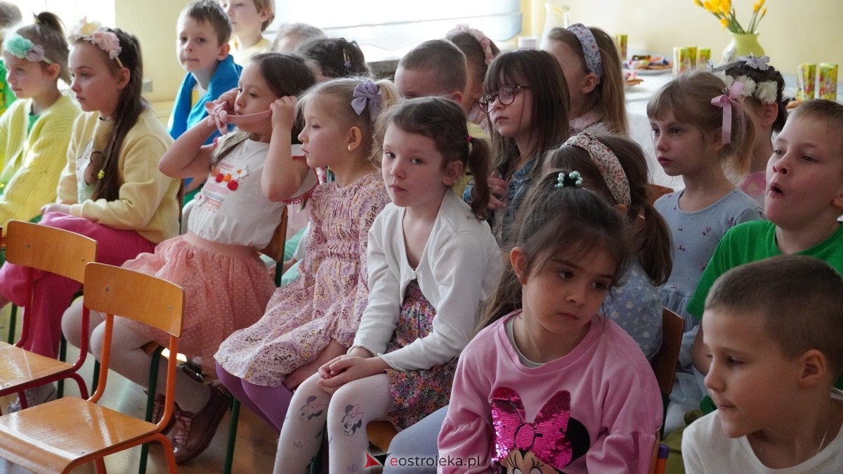 Tydzień kultury kurpiowskiej w Przedszkolu Miejskim nr 17 [21.03.2025] - zdjęcie #27 - eOstroleka.pl