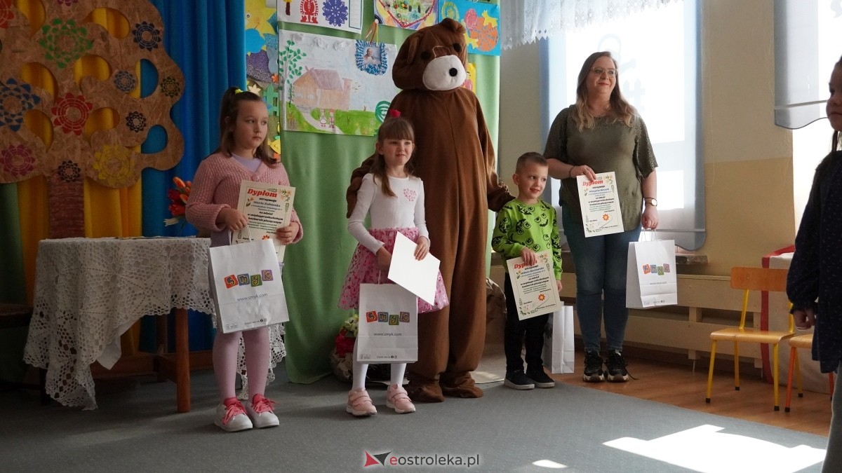 Tydzień kultury kurpiowskiej w Przedszkolu Miejskim nr 17 [21.03.2025] - zdjęcie #21 - eOstroleka.pl