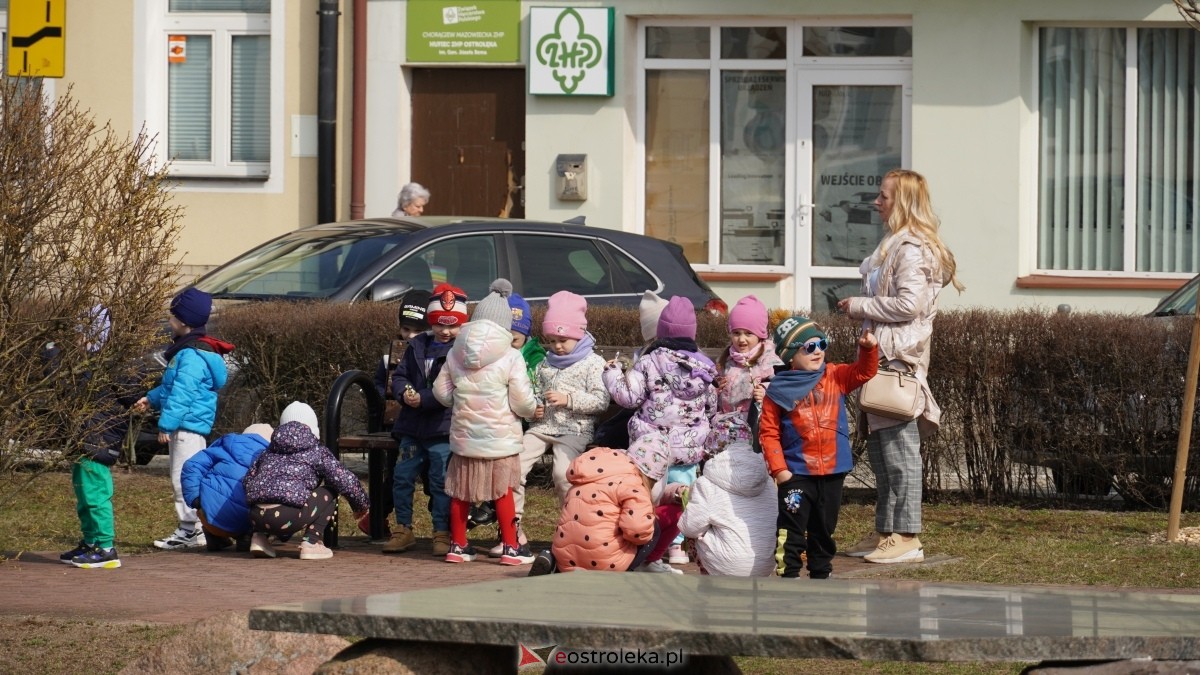 Przedszkole Miejskie Nr 10 powitało wiosnę [21.03.2025] - zdjęcie #29 - eOstroleka.pl