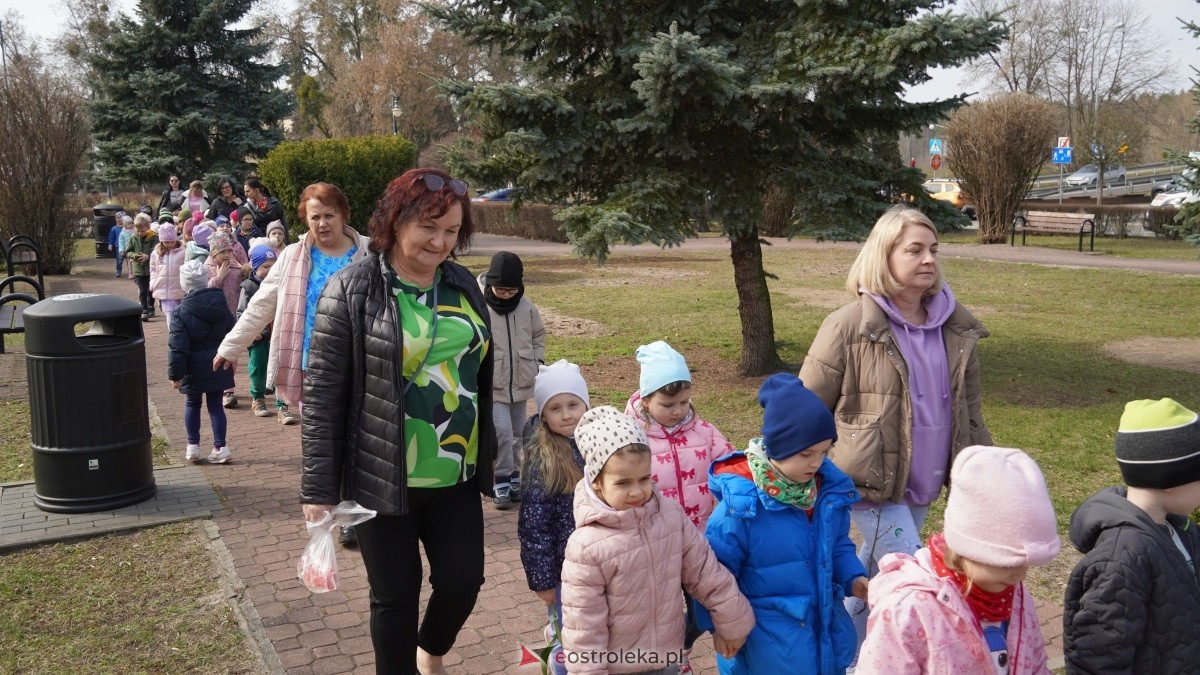 Przedszkole Miejskie Nr 10 powitało wiosnę [21.03.2025] - zdjęcie #3 - eOstroleka.pl