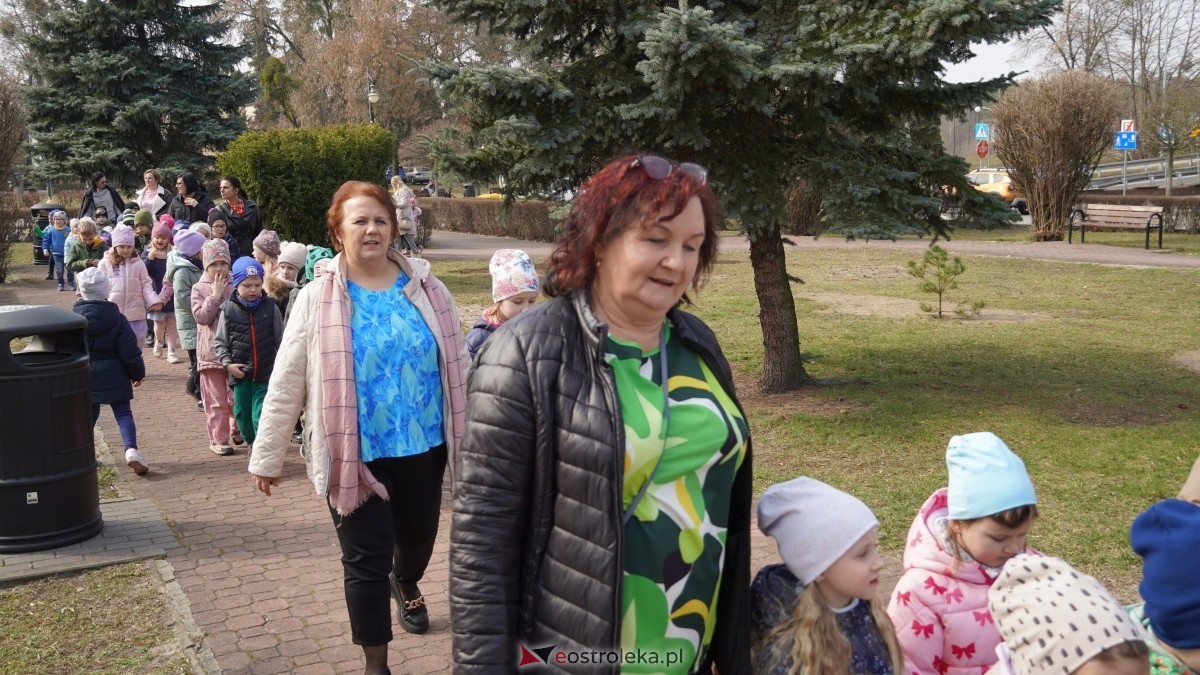 Przedszkole Miejskie Nr 10 powitało wiosnę [21.03.2025] - zdjęcie #2 - eOstroleka.pl