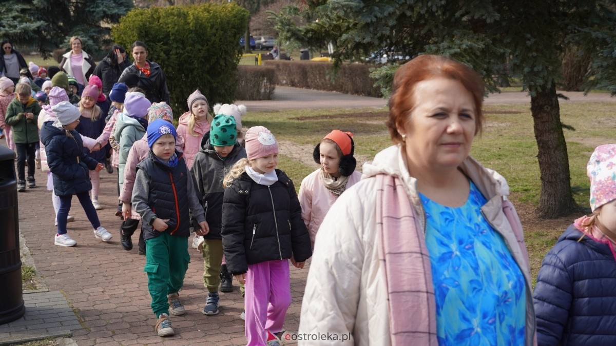 Przedszkole Miejskie Nr 10 powitało wiosnę [21.03.2025] - zdjęcie #1 - eOstroleka.pl
