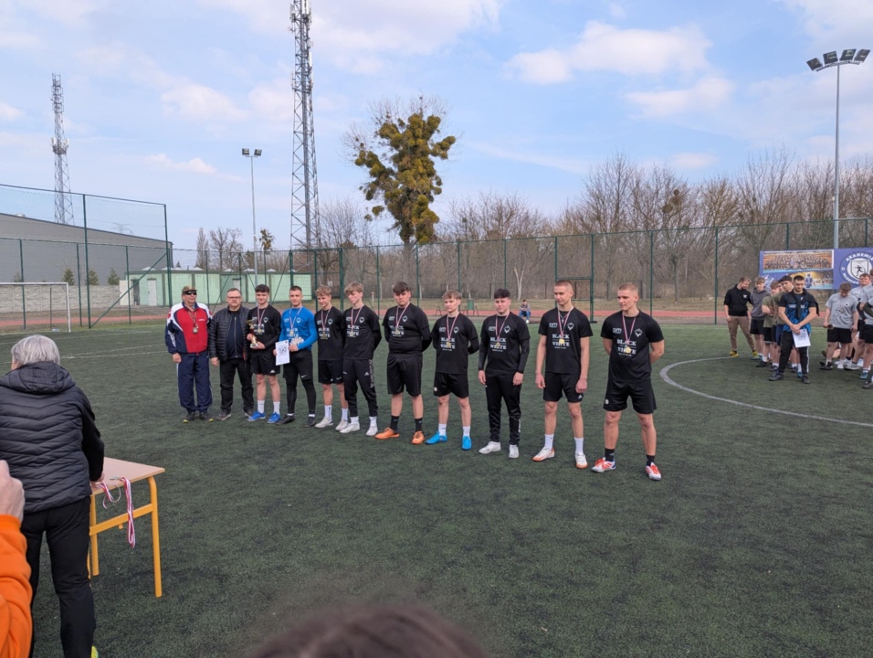 25. turniej piłki nożnej w ZSZ 2 [21.03.2025] - zdjęcie #75 - eOstroleka.pl